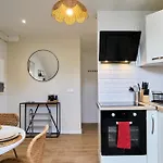 Le Champenois - Cocon Sous Les Toits Apartamento *