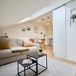 Le Champenois - Cocon Sous Les Toits Apartamento *