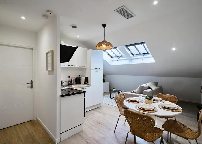 Le Champenois - Cocon Sous Les Toits * Τρουά